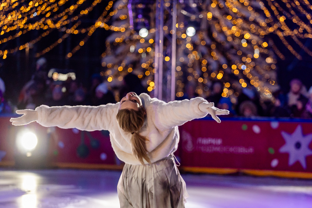 Ледовое шоу «Сказ о Руси» в парке Малевича