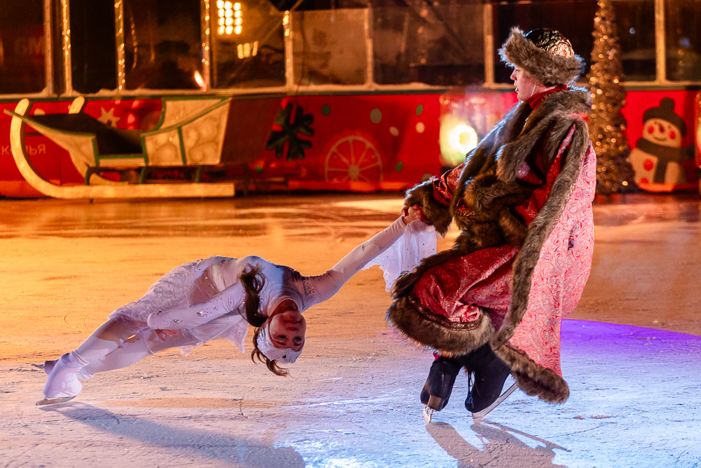 Ледовое шоу «Сказ о Руси» в парке Малевича