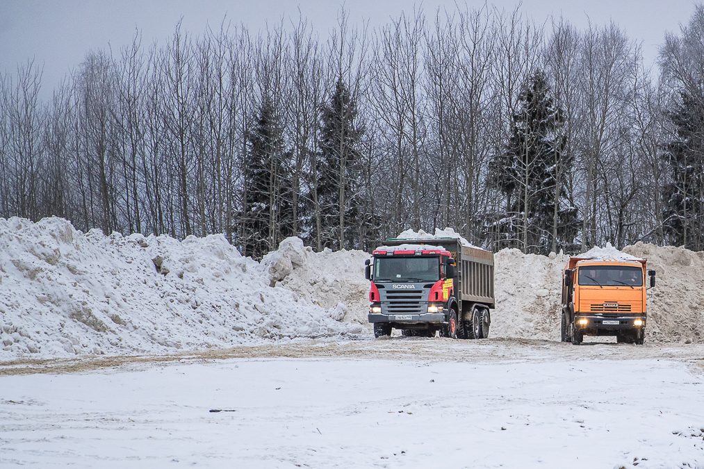 В Одинцовском округе собранный снег вывозится на три снегобазы
