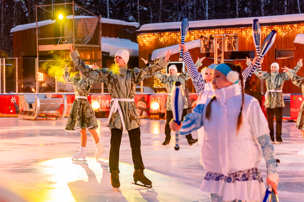 Ледовое шоу «Сказ о Руси» в парке Малевича