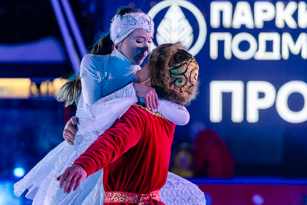 Ледовое шоу «Сказ о Руси» в парке Малевича