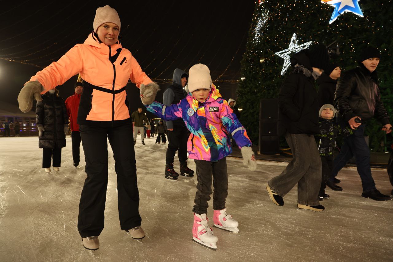 Главный каток Минобороны России в парке «Патриот»