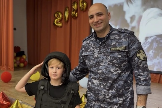 В Одинцовском округе росгвардейцы провели познавательное мероприятие для детей в летнем лагере