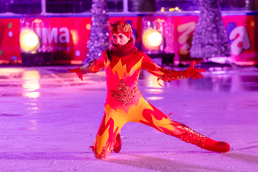 Ледовое шоу «Сказ о Руси» в парке Малевича