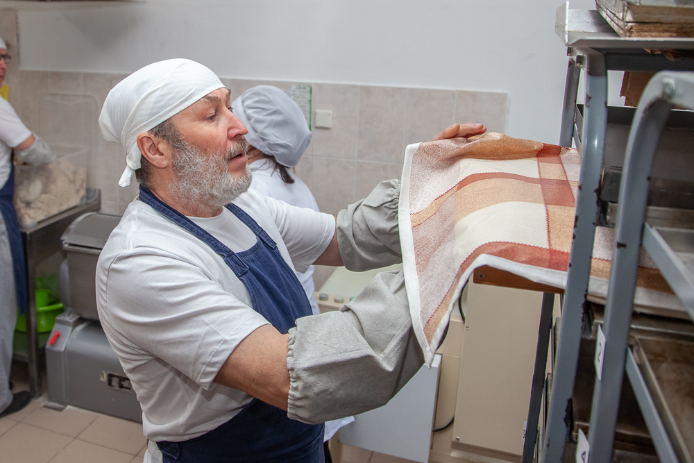 Как пекут просфоры в Одинцово