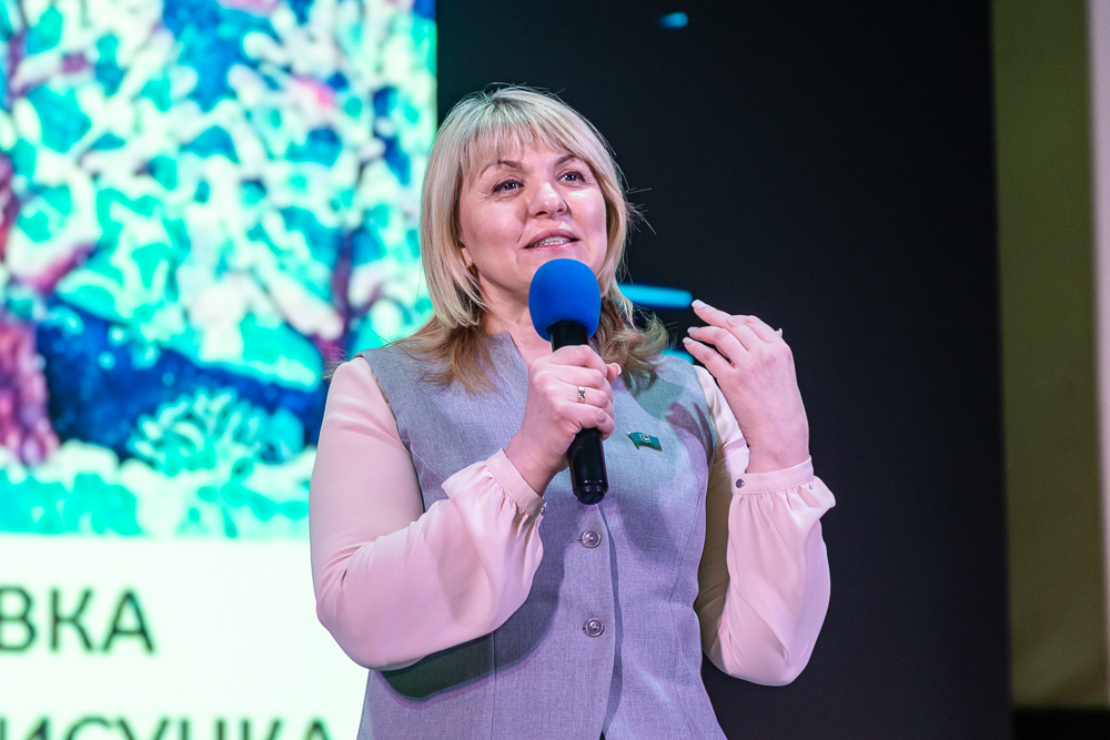 Выставка детско-юношеского рисунка и прикладного творчества «Рождественская звезда»